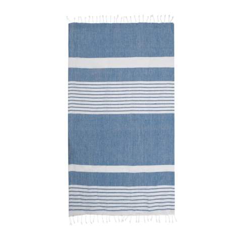 This beautiful Ella hamam towel from Sagaform is made of thin, woven recycled cotton (70%) and polyester (30%). The characteristic pattern of the stripes is typical for Sagaform. Dries quickly and is easy to hang up. Can be used as a bath towel, but just as easy to take rolled up to the beach, the pool or in your training bag. Packed in a beautiful cardboard sleeve.