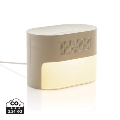 Réveillez-vous naturellement avec le réveil LumaRise Sunrise. Conçu pour transformer vos matins grâce à sa simulation apaisante de lever de soleil, qui s'illumine progressivement pour vous aider à vous réveiller naturellement et sereinement. Sa fonction de bruit blanc intégrée propose six ambiances sonores apaisantes pour créer l'environnement idéal pour un sommeil réparateur. LumaRise vous offre un réveil énergisant, vous laissant frais et dispos pour bien commencer la journée. Idéal pour toutes les chambres, il favorise un meilleur sommeil et un réveil naturel, quel que soit l'environnement. Fabriqué à partir de matériaux recyclés certifiés RCS. La norme RCS (Recycled Claim Standard) vérifie le contenu recyclé d'un produit tout au long de sa chaîne d'approvisionnement. Contenu recyclé total : 58 % du poids total de l'article. L'article et les accessoires sont sans PVC et emballés dans un emballage FSC®. Câble USB A vers USB C de 120 cm inclus, fabriqué en TPE recyclé.<br /><br />PVC free: true