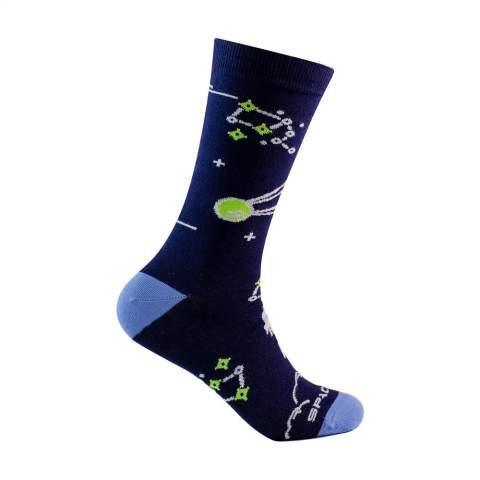 Comfortable socks from the Kingly brand. These high-quality socks are made from ethical materials and consist of a blend of 80% combed cotton, 17% polyamide and 3% elastane. With a snug, comfortable fit and reinforced heel and toe areas for a longer life.    The socks can be personalised with a knitted, customised design in up to 6 colours. Choose from 160 yarn colours. Each pair is packed with a recycled label that can be printed with your own full-colour design - creating socks that perfectly match your brand identity.    Available sizes: M 36-39 and L 40-46. Minimum order quantity: 50 pairs per size and per design.    OEKO-TEX-certified. Made in Europe.