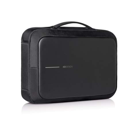 Gardez vos affaires en sécurité et rendez vos déplacements plus élégants avec le nouveau sac à dos Bobby Bizz 2.0. Prêt pour toutes les occasions professionnelles, vous pouvez transformer ce sac à dos en porte-documents en quelques secondes, simplement en mettant les bretelles dans la poche arrière. Le design antivol emblématique de Bobby ne comporte aucun accès frontal, des fermetures cachées et une poche cachée anti-RFID. Il est renforcé par un matériau anti-lacération et un cadre métallique intégré. Vous pouvez également le verrouiller en toute sécurité et à tout objet fixe grâce au verrou en alliage de zinc intégré à la sangle droite. À l'intérieur du sac à dos, vous trouverez des compartiments rembourrés pour un ordinateur 16 pouces, une tablette jusqu'à 10 pouces et tout votre matériel professionnel. Le Bobby Bizz 2.0 est fabriqué à partir de matériaux recyclés.  33 % de contenu recyclé.<br /><br />FitsLaptopTabletSizeInches: 16.0<br />PVC free: true