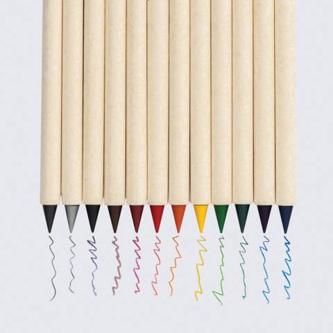 Entfesseln Sie Ihre Kreativität mit dem Micki GRS 12-tlg. Infinity-Buntstifteset. Dieses Set enthält leuchtende Farben wie Blue Lake, Dark Blue Ocean, Orange, Schwarz, Lila, Dark Forest Green, Grass Green, Grau, Gelb, Rot, Braun und Pink. Jeder Stift wird aus 94% recyceltem, GRS-zertifiziertem Milchkartonpapier hergestellt und verfügt über eine langlebige Graphitspitze für glatte, lang anhaltende Markierungen. Im Gegensatz zu herkömmlichen Holzstiften, die nur etwa 200m weit schreiben, halten diese Tree Free Infinity Stifte bis zu 20.000m lang. Sie schreiben nicht nur wie ein normaler Bleistift, sondern lassen sich auch sauber ausradieren und verfügen über eine Touch-Spitze für die Bedienung von Mobilgeräten. Das Set ist in einer umweltfreundlichen FSC®-Mix-Verpackung verpackt. Entdecken Sie einen Bleistift, der länger hält, glatter schreibt und weiter reicht als je zuvor.