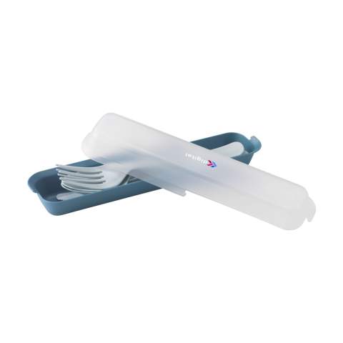6-piece, reusable plastic cutlery set from the Circulware brand. The set consists of 2 spoons, 2 forks and 2 serrated knives. Extremely suitable for hiking, camping or on the go. Lightweight, practical and handy. Dishwasher-safe. Hand washing is recommended to preserve the print. Microwave safe. 100% recyclable. This set contributes to a circular economy. Supplied per set in a sturdy, matching storage case. Dutch design. Made in Holland.