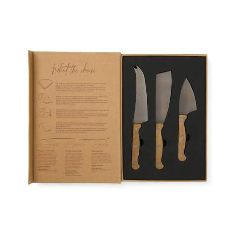 Onthul de rijke wereld van kaas met de Story of cheese set, elegant verpakt in een giftbox die lijkt op een klassiek boek. Deze set bevat een kaasmes met tanden, een cheddarkaasmes en een parmezaanse kaasmes. Allemaal gemaakt van roestvrij staal en acaciahout. De unieke verpakking beschermt niet alleen je gereedschap, maar vertelt ook een boeiend verhaal over kaas, waardoor het een perfect cadeau is voor elke gelegenheid. Deze set is ideaal voor kaasliefhebbers en combineert functionaliteit met een verhalend ontwerp, waardoor elke kaasproefervaring een gedenkwaardige reis wordt. De geschenkdoos is gemaakt van FSC® gecertificeerd papier.