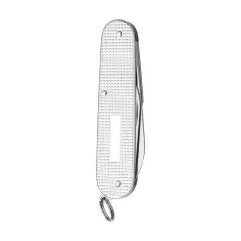 Couteau Suisse original de la marque Victorinox avec poignée en Alox robuste et de haute qualité. Les poignées résistantes à la rouille sont en aluminium perforé pour une meilleure adhérence. Le couteau est doté de plaques intermédiaires en aluminium anodisé dur et des outils en acier recyclé à 100%. 4 pièces avec 9 fonctions: grand couteau, ouvre-boîte avec petit tournevis 3 mm, décapsuleur avec grand tournevis 6 mm, pince à dénuder, lime à ongles, outil de nettoyage des ongles, porte-clés. Comprend un mode d'emploi et une garantie à vie contre les défauts de matériaux et de fabrication. Victorinox est le symbole mondial de qualité, fiabilité, fonctionnalité et perfection. Attention, la législation en vigueur s'applique concernant la possession et / ou le transport de couteaux ou d'outils multifonctions en public. Par pièce dans une boîte.