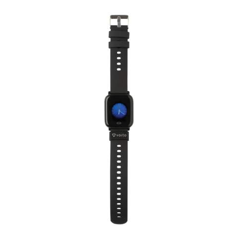 Moderne Lifestyle-Uhr mit 1,3" Point-Touch-Farb-Screen um Ihre Aktivitäten den ganzen Tag zu verfolgen. Hergestellt mit RCS (Recycled Claim Standard)-zertifiziert Armband aus recyceltem TPU und ABS-Rahmen. Gesamter Recyclinganteil: 31% basierend auf dem Gesamtgewicht des Artikels. Die RCS-Zertifizierung gewährleistet eine vollständig zertifizierte Lieferkette der recycelten Materialien. Zu den Funktionen gehören: Schrittzahl, Kalorien, Distanz, Multisport-Tracking, Wecker, Herzfrequenz-Tracking, Blutdrucküberwachung, Schlafmonitor, Kalender, Anrufe tätigen und empfangen, Benachrichtigungen: SMS, Facebook, Skype, WhatsApp, Twitter usw. Kompatibel mit Android 4.4 und IOS 8.0 und höher. IPX 67 wasser- und staubdicht. BT5.0. Standby-Zeit von bis 15 Tagen und Working-Time bis zu 5 Tagen. Inklusive Clip-Ladegerät zum Aufladen der Uhr. Verpackt in FSC®-Mix-Kraftverpackung. Artikel und Zubehör 100% PVC-frei.<br /><br />HasBluetooth: True<br />PVC free: true