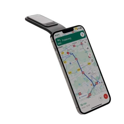 Upgrade uw auto-interieur met de stabiele en veilige telefoon-autohouder. Het is ontworpen voor alle autotypes, zelfs de nieuwste elektrische modellen, biedt flexibiliteit voor verschillende installatiescenario's en is compatibel met telefoonmodellen die magnetische montage ondersteunen. Met zijn sterke magnetische aantrekkingskracht biedt hij een veilige grip op elk wegdek. Het biedt 360 graden installatie van de telefoon. Gemaakt met gerecycled TPU, gerecycled aluminium en gerecycled ABS. Totaal gerecycled materiaal: 85% op basis van het totale gewicht van het artikel. RCS-certificering zorgt voor een volledig gecertificeerde toeleveringsketen van de gerecyclede materialen. Verpakt in FSC® mixverpakking. PVC-vrij.