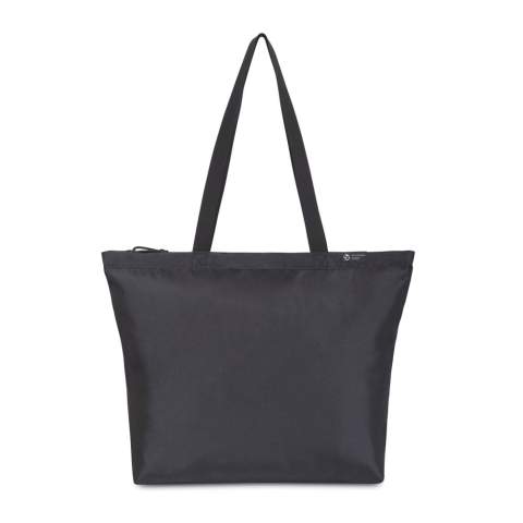 Sac tote classique, moderne et durable en utilisant du tissu recyclé et des sangles fabriquées à partir de bouteilles en plastique recyclées. Ouverture zippée vers le grand compartiment principal. Pochette intérieure pour ranger votre bouteille d'eau. Disponible des deux côtés de l'Atlantique. Cet article est également proposé par Gemline pour les clients des États-Unis et du Canada.<br /><br />PVC free: true