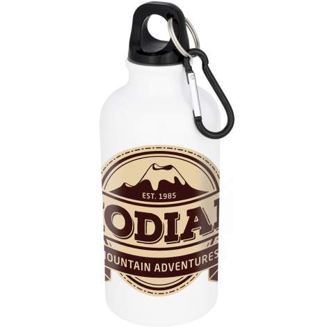 Une bouteille renforcée avec couvercle vissable. La bouteille a un revêtement spécial pour la sublimation. Le mousqueton ne convient pas pour l’escalade. Capacité de 400 ml.