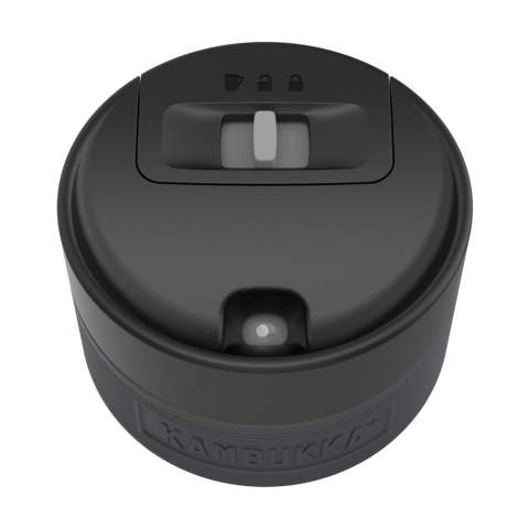 Le gobelet isotherme idéal pour voyager de la marque Kambukka® • excellente qualité • design attrayant • format pratique • acier inoxydable 18/8 isolé sous vide • maintient les boissons chaudes jusqu'à 9 heures et froides jusqu'à 18 heures • bouchon 3-en-1 avec 2 positions de boisson : appuyez brièvement dessus pour prendre une petite gorgée ou ouvrez-le complètement pour boire facilement et sans renverser, comme avec une tasse • facile à nettoyer grâce à Snapclean® : retirez le mécanisme intérieur allant en une seule manipulation • couvercle universel : convient également aux autres bouteilles Kambukka® • le couvercle passe au lave-vaisselle - laver le gobelet à la main • fond antidérapant • 100% étanche • capacité 500 ml.  REMARQUE : jusqu'à 1000 articles disponibles sous 10 jours ouvrés hors marquage, à l exception des réservations.