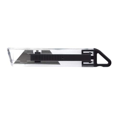 Transparant hobbymes. Inclusief oog voor bevestiging aan sleutelhanger. Schiet automatisch terug door de veer binnenin.