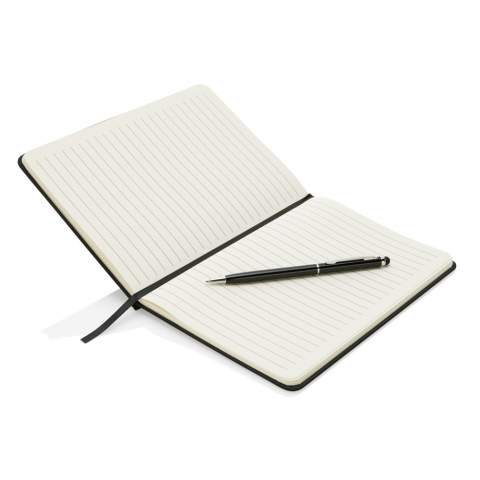 De perfecte combinatie: Een A5 PU notitieboek met pen sleeve en een metalen stylus pen. 160 pagina’s van 80g/m2. Verpakt in geschenkverpakking.<br /><br />NotebookFormat: A5<br />NumberOfPages: 160<br />PaperRulingLayout: Gelinieerde pagina's
