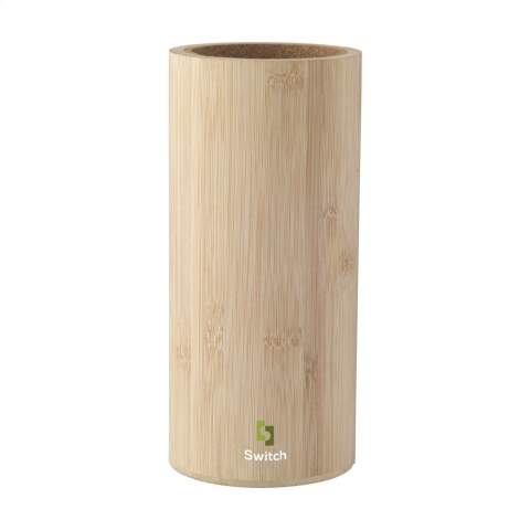WoW! Rafraîchisseur à vin en bambou avec une paroi intérieure isolante en liège. Ces matières naturelles maintiennent votre bouteille de vin à une température constante. Un produit durable au superbe design. Chaque article est fourni dans une boite individuelle en papier kraft marron.