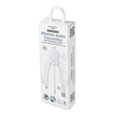 Ce transmetteur audio sans fil et son câble de chargement sont indispensables aux mélomanes en déplacement. Grâce à la fonction TX, vous pouvez facilement transmettre le son de sources telles que les systèmes de divertissement en vol ou les équipements de fitness à vos oreillettes ou à votre casque, sans avoir à vous encombrer de fils. La fonction RX vous permet de transformer n'importe quel haut-parleur câblé en haut-parleur sans fil, ce qui vous donne la possibilité d'écouter votre musique où que vous soyez. Grâce à la batterie intégrée, qui offre jusqu'à 8 heures d'autonomie, vous pouvez profiter d'un son ininterrompu tout au long de la journée. Les doubles adaptateurs d'entrée et de sortie garantissent la compatibilité avec un large éventail d'appareils. Cet appareil polyvalent et innovant, fabriqué à partir de matériaux recyclés, est l'outil idéal pour tous vos besoins audio. Les produits Xoopar ne peuvent pas être vendus en France et en Espagne.