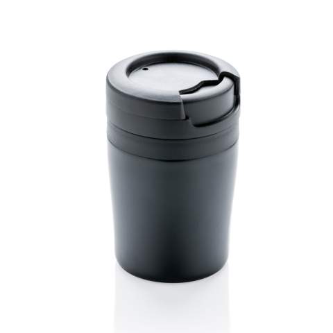 Weniger ist mehr. Mit einer Höhe von nur 8cm passt dieser doppelwandiger Becher perfekt unter Ihre Kaffeemaschine. PP im Inneren. Perfekt für Ristretto, Espresso und Kaffee Lungo. Nur Handwäsche. Inhalt: 160ml. Geschütztes Design®<br /><br />HoursHot: 3<br />HoursCold: 6