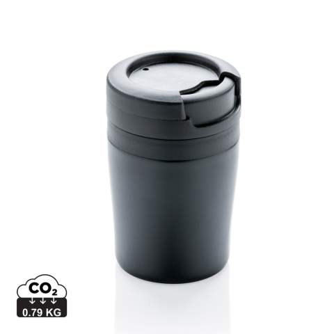 Weniger ist mehr. Mit einer Höhe von nur 8cm passt dieser doppelwandiger Becher perfekt unter Ihre Kaffeemaschine. PP im Inneren. Perfekt für Ristretto, Espresso und Kaffee Lungo. Nur Handwäsche. Inhalt: 160ml. Geschütztes Design®<br /><br />HoursHot: 3<br />HoursCold: 6