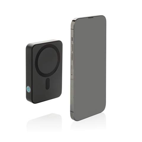 10.000 mAh pocket-size powerbank with 5W magnetic wireless charger with a case made out of RCS certified recycled ABS plastic. RCS (Recycled Claim Standard) is a standard to verify the recycled content of a product throughout the whole supply chain. Total recycled content: 15% based on total item weight. The powerbank, Amporia, contains a long-lasting grade A 10.000 mAh lithium polymer battery and extra strong magnets. The power indicators will indicate the remaining energy level, so you always know when to re-charge. USB-C Input: 5V/2.4A; USB-C Output: 5V/2.4A. Item and accessories are PVC-free. Including RCS certified recycled TPE charging cable. Packed in FSC® mix packaging.<br /><br />WirelessCharging: true<br />PowerbankCapacity: 10000<br />PVC free: true