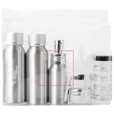 Cette trousse de toilette contient 2 bouteilles en aluminium 80ml, un vaporisateur 30 ml, deux petits pots, un pot avec 4 logements, une spatule, un entonnoir et une poire. Les bouteilles et l'entonnoir, etc. sont emballés dans une pochette plastique, séparés de la pochette. Marquage indisponible sur les composants.