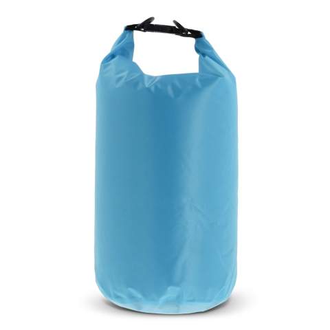 Waterproof duffel bag, ideal for the beach, on a boat or just for a stroll through the forest. Filled with air this bag stays afloat, ideal in emergencies. With the additional ring and carabiners this bag can easily be carried cross-body. Waterproof IPX6, protected against high pressure stream water from any angle. Do not immerse the bag.