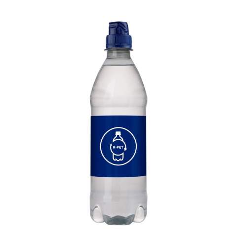 500 ml natuurlijk bronwater in een gladde R-PET fles met sportdop. Kleur dop blauw.