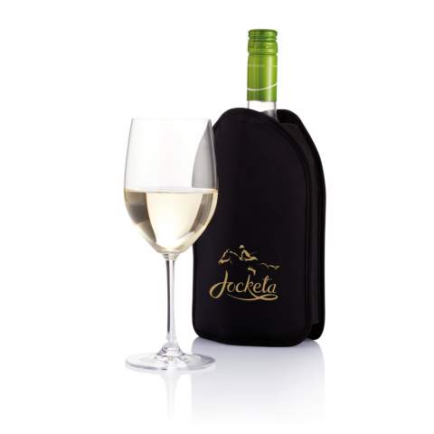 Fashionable wine cooler sleeve to chill your wine and keep it at the right temperature.