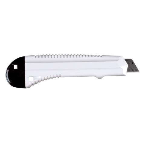 Hobbymesser mit acht abbrechbaren Klingen. Die XXL-Version.