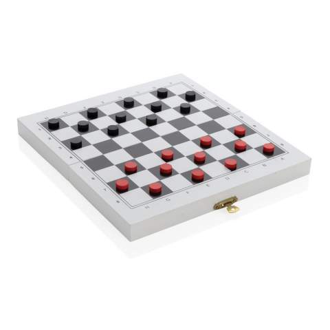 Warum nur ein Spiel spielen wenn man gleich 3 spielen kann?! Dieses 3-in-1 Set mit Schach, Dame und Backgammon bietet endlosen Spielspaß. In der Box befinden das zweiseitige Spielbrett, 2 Würfel, 30 Backgammon-Steine sowie alle Schachfiguren. Die handgefertigte Box, daher nicht immer ganz perfekt, verleiht dem Set so einen gewissen nostalgischen Charme.