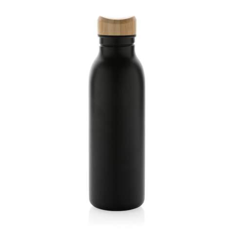 The Avira Alcor RCS certified recycled stainless steel water bottle is a reliable choice for staying hydrated on-the-go. The water bottle will help reducing your environmental impact while providing long lasting use. Its single wall construction ensures that it's lightweight and easy to carry, and its leak-proof lid keeps your drink secure while you're on the move. Made with RCS (Recycled Claim Standard) certified recycled materials. RCS certification ensures a completely certified supply chain of the recycled materials. Total recycled content: 75% based on total item weight. Capacity 600ml. Including FSC®-certified kraft packaging. Repurpose the box into a phone holder, pencil holder or flower pot!