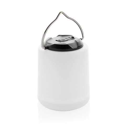 Lampe de table portable rechargeable en plastique recyclé Limio RCS est une solution d'éclairage polyvalente pour l'intérieur et l'extérieur. Conçue pour être posée sur une table ou suspendue selon les besoins, elle est dotée d'une batterie rechargeable alimentée par USB-C, offrant jusqu'à 4 heures d'éclairage et se rechargeant complètement en seulement 2 heures. La lumière LED fournit jusqu'à 300 lumens et offre trois modes : fort, atténué et clignotant, pour répondre à différents besoins d'éclairage. Avec un indice d'étanchéité IPX4, elle peut être utilisée dans des conditions humides. Le boîtier est fabriqué en plastique ABS recyclé certifié RCS. La norme RCS (Recycled Claim Standard) permet de vérifier le contenu recyclé d'un produit tout au long de la chaîne d'approvisionnement. Contenu recyclé total : 25 % par rapport au poids total de l'article. Cette lampe ne contient pas de PVC et est emballée dans une boîte kraft certifiée FSC.<br /><br />Lightsource: LED<br />PVC free: true