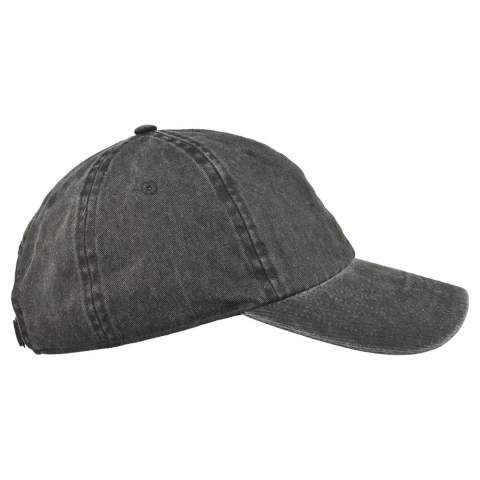 La casquette d'été est la tenue idéale pour les journées ensoleillées. Fabriquée en 100 % coton, cette casquette offre un confort ultime et une grande respirabilité. Les couleurs estivales lui confèrent une allure intemporelle et élégante. Dotée de six panneaux pour plus de solidité et d'une fermeture à boucle réglable, la casquette d'été pour détaillants est un accessoire indispensable pour toute tenue d'été.
