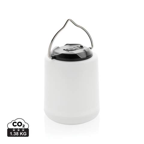 Lampe de table portable rechargeable en plastique recyclé Limio RCS est une solution d'éclairage polyvalente pour l'intérieur et l'extérieur. Conçue pour être posée sur une table ou suspendue selon les besoins, elle est dotée d'une batterie rechargeable alimentée par USB-C, offrant jusqu'à 4 heures d'éclairage et se rechargeant complètement en seulement 2 heures. La lumière LED fournit jusqu'à 300 lumens et offre trois modes : fort, atténué et clignotant, pour répondre à différents besoins d'éclairage. Avec un indice d'étanchéité IPX4, elle peut être utilisée dans des conditions humides. Le boîtier est fabriqué en plastique ABS recyclé certifié RCS. La norme RCS (Recycled Claim Standard) permet de vérifier le contenu recyclé d'un produit tout au long de la chaîne d'approvisionnement. Contenu recyclé total : 25 % par rapport au poids total de l'article. Cette lampe ne contient pas de PVC et est emballée dans une boîte kraft certifiée FSC.<br /><br />Lightsource: LED<br />PVC free: true