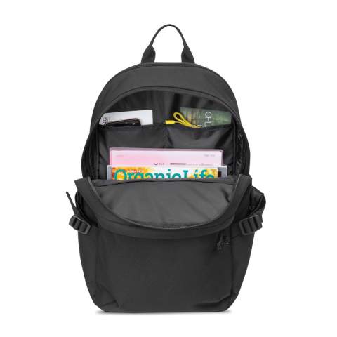 Sac à dos ordinateur en tissu recyclé et sangles fabriquées à partir de bouteilles en plastique. Double poche zippée sur le dessus pour ranger les accessoires. Poche frontale zippée. Deux poches latérales pour bouteilles d'eau avec sangles de compression. Compartiment arrière rembourré à double fermeture éclair pour ordinateur portable (jusqu'à 15"). Le compartiment principal à fermeture à zip comprend des poches intérieures pour l'organisation. Poignée de maintien sur le dessus. Panneau arrière rembourré. Bretelles rembourrées et réglables. Passeport digital et carte dídentite virtuel AWARE™ inclus, offre un moyen incontestable de suivre et de valider l'impact de la composition des textiles, de l'origine au consommateur. Pour y accéder, scannez le code QR situé à l'intérieur du produit ou visitez le site wearaware.co pour en savoir plus. Disponible des deux côtés de l'Atlantique. Cet article est également proposé par Gemline pour les clients des États-Unis et du Canada.<br /><br />FitsLaptopTabletSizeInches: 15.0<br />PVC free: true
