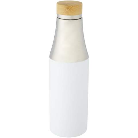 Simplicity and elegance makes this bottle the perfect gift. The bottle features a stainless steel lid with organic bamboo detail on top. With its double-walled copper vacuum insulated 18/8 stainless steel, drinks stay hot or cold for several hours. Tested and approved under German Food Safe Legislation (LFGB), and tested for phthalates content according to REACH regulations. Volume capacity is 540 ml. Presented in a recycled cardboard gift box.