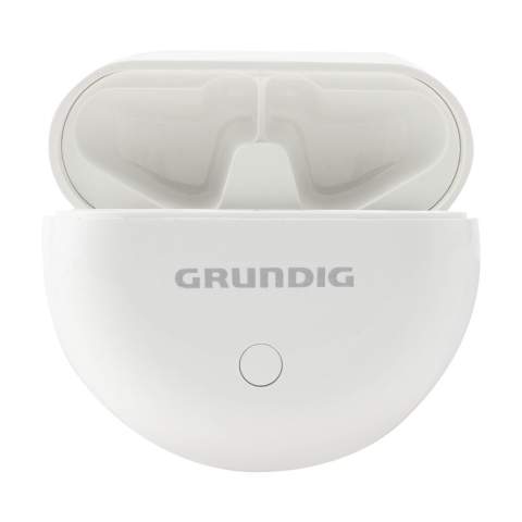Set met true wireless stereo oortjes van het merk Grundig. In een ronde, oplaadbare opbergcase. De oortjes gebruiken Bluetooth (5.0 versie) voor een soepele verbinding en zijn voorzien van een LED-batterij-indicator. De oortjes hebben een 45mAh batterij en zijn binnen 2 uur weer op te laden in de 350mAh oplaadcassette. Maximale speeltijd van 3 uur, indien volledig opgeladen. Met uitstekende geluidsweergave, regelbaar volume, autopairing om automatisch te koppelen en touch control. Zonder bewegingsbeperking naar muziek luisteren en handsfree oproepen beantwoorden dankzij de ingebouwde microfoon. Bereik tot 10 meter. Input 5V/0,5A (Type-C). Inclusief oplaadkabel Type-C en gebruiksaanwijzing. Per stuk in doosje.