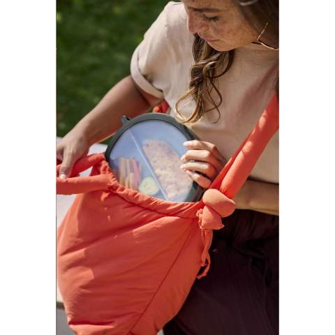 Plastic lunch bowl from the Mepal brand. The transparent screw-on lid opens and closes with a twist and ensures an airtight and leak-proof seal. With three removable containers: a tray with divider, a small sealable container for dressing or toppings and a larger container with lid. The bowl is ideal for lunch on the go, in the lecture hall or at your workplace. Suitable for the microwave (lid can be placed loosely on the bowl), freezer and dishwasher. Washing by hand is recommended to preserve the imprint. The product is 100% recyclable. Comes with a 2-year Mepal manufacturer's warranty. Capacity 1,500 ml. Made in Holland.    STOCK AVAILABILITY: Up to 1000 pcs accessible within 10 working days plus standard lead-time. Subject to availability.