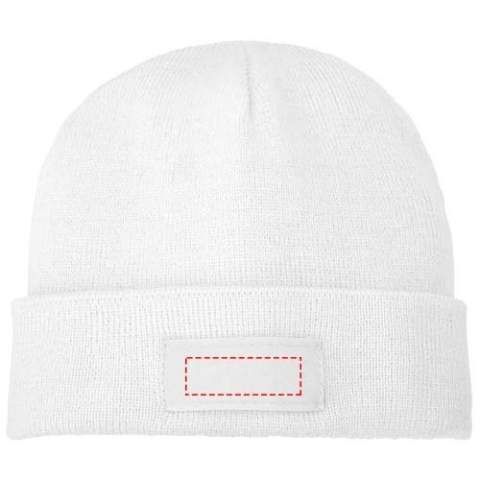 De Boreas beanie met patch houdt je niet alleen warm, maar biedt ook een canvas voor persoonlijke branding. De muts is gemaakt van 1x1 ribbreisel van acryl en is warm en duurzaam. De contrasterende patch van polyester biedt een geweldige mogelijkheid voor het presenteren van je logo of andere branding. Omarm comfort, individualiteit en functionaliteit met de Boreas beanie.