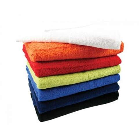 Pamper yourself with these deliciously soft towels from Sophie Muval. Made from ring-spun cotton, to give you an even more luxurious feeling. when using this towel. This series of 360 grams per square meter is available in a choice of different sizes.