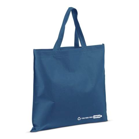 Für die Herstellung dieser Tasche wurden vier recycelte PET-Flaschen verwendet. Reduzieren Sie den Plastikmüllhaufen mit dieser nachhaltigen Tasche.