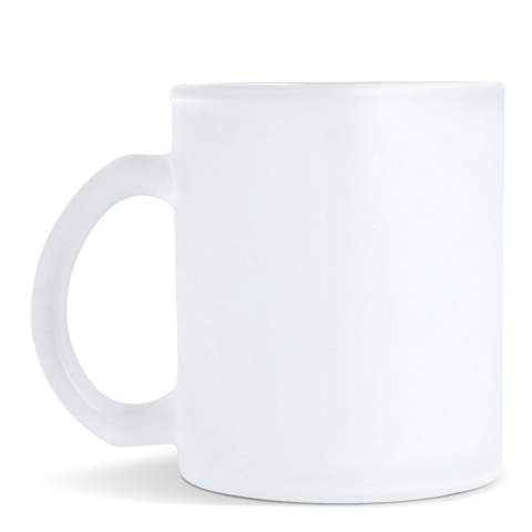 Cette tasse en verre de grande taille présente une finition givrée qui ajoute un look unique et stylé à vos boissons. Cette tasse est conçue avec un revêtement spécial pour faciliter l'impression par sublimation.