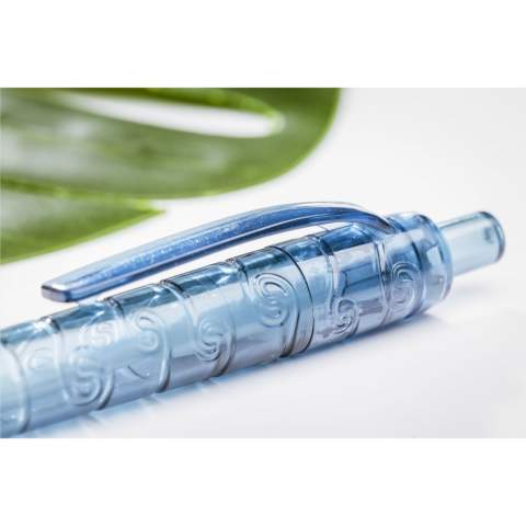 WoW! Blauschreibender Kugelschreiber, fast ausschließlich hergestellt aus recycelten PET-Flaschen.