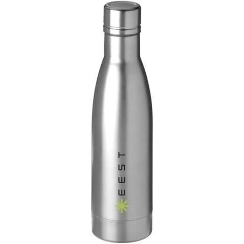 Gardez vos boissons chaudes pendant 12 heures ou froides pendant 48 heures avec la bouteille isotherme sous vide et couche de cuivre* Vasa. Avec double paroi et fabriquée en acier inoxydable avec isolation sous vide et une paroi intérieure plaquée cuivre, ce qui signifie que votre boisson reste très chaude ou glacée selon vos besoins. Sans BPA, testée et approuvée par la législation allemande sur la sécurité alimentaire (LFGB), et testée pour la teneur en phtalates conformément à la réglementation REACH. Capacité : 500 ml. Livrée dans une boîte cadeau.