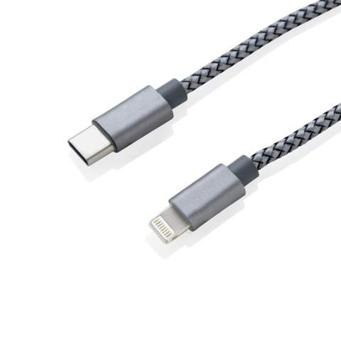 Luxe gevlochten 3-in-1 kabel met type C en dubbelzijdige connector voor iOS- en Android-apparaten die micro-USB nodig hebben. Gevlochten nylon materiaal met connectors gemaakt van duurzaam aluminium. Geschikt voor opladen. Lengte 120 cm.