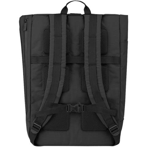 Der Metro Rucksack mit Rollverschluss ist eine moderne Tasche im urbanen Stil. Der Rucksack verfügt über 1 Fach mit Rollverschluss, eine Seitentasche mit Reißverschluss für einfachen Zugriff, eine atmungsaktive Netzrückseite für angenehmen Tragekomfort, eine Vordertasche, einen Gepäckgurt für längere Reisen, eine Notsignalpfeife, gepolsterte Schultergurte und eine offene flache Außentasche. Im Inneren befinden sich ein sicheres Reißverschlussfach, ein Notizbuchfach und eine sichere Reißverschlusstasche. Ein elektronisches Gerät bis 15" kann ebenfalls sicher verstaut werden.