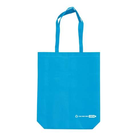 Four recycled post-consumer PET bottles have been used to make this bag. Reduce the plastic waste pile with this sustainable bag. The full gusset makes this bag extra spacious.