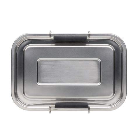 This rock solid and leak proof lunch box with 2 clip closures is made with 95% recycled stainless steel! It keeps your favourite meals fresh and tasty for a long time. Timeless design and durable material make this lunch box the ideal companion at school or in the office. The stainless steel lunch box is easy to clean, but should not be put in the dishwasher or used in the microwave. Made with RCS (Recycled Claim Standard) certified recycled materials. An RCS certification ensures a completely certified supply chain of the recycled materials. Total recycled content based on item weight. For cold foods only. Capacity 0,8 litre. Including FSC®-certified kraft packaging.