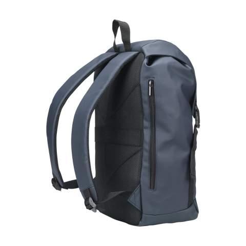 Sac à dos très spacieux en polyester souple, hydrofuge et 100 % recyclé. Ce sac à dos comporte un compartiment principal très spacieux avec un compartiment séparé pour ordinateur portable (jusqu'à 15,6 pouces), une poche zippée supplémentaire sur le côté et une poche pour une bouteille d'eau. Les bretelles et le dos réglables sont dotés d'un filet respirant et d'une mousse pour un plus grand confort de portage. Finition soignée et doublure en polyester 210D 100 % recyclé. Il est équipé d'un cordon de serrage, d'un rabat avec boutons-pression et d'un élément réfléchissant pour une meilleure visibilité dans l'obscurité. Parfait comme sac de sport, avec beaucoup d'espace pour les vêtements et les chaussures, mais aussi comme sac de voyage ou sac d'école. Certifié GRS. Matière recyclée totale : 73%. Capacité 650 ml. Capacité env. 20 litres.