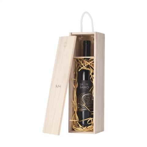 Boîte pour le vin en bois de paulownia. Avec un couvercle coulissant et un cordon. Convient pour 1 bouteille de vin (0,75 L). La boîte est fournie sans vin. Chaque article est fourni dans une boite individuelle en papier kraft marron.