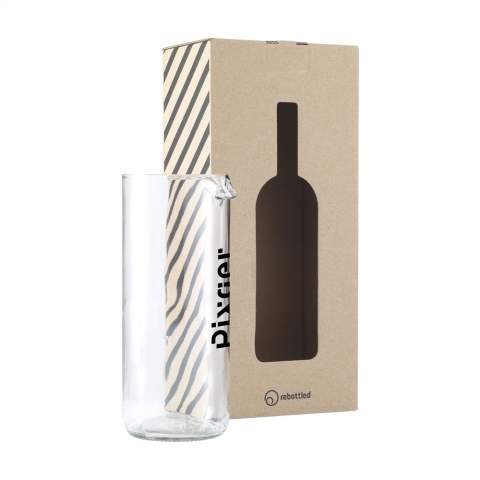 This carafe by Rebottled® design is made from an upcycled wine bottle. A unique, reusable carafe in which you can still recognize the original wine bottle. The glass of the bottle has a smooth finish. This carafe has an eye-catching design and high-quality finish. Dutch design. Made in Holland. Capacity approx. 600 ml. Per piece delivered in an original gift box made from recycled, FSC-certified cardboard Imprint only possible in black or white.  The Rebottled® brand that upcycles empty wine bottles into sustainable design items (100% circular). A conscious choice for a cleaner environment.
