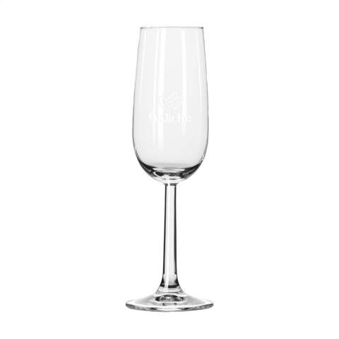 Champagnerflöte aus klarem Glas.  Klassisches Design. Für das Ausschenken von Champagner oder Schaumweinen in Restaurants, auf Geschäftsveranstaltungen oder im privaten Rahmen. Fassungsvermögen: 170 ml.