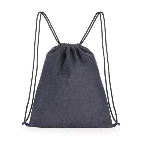 Sac à dos à cordon en denim recyclé Impact AWARE™ 320 g/m² offre un espace de rangement suffisant pour tous vos essentiels avec style. Avec le traceur AWARE™ qui valide l'utilisation authentique de matériaux recyclés. 2%  de chaque produit Impact vendu est reversé à Water.org. Composition du denim recyclé : 70% coton recyclé, 30% polyester recyclé.<br /><br />PVC free: true