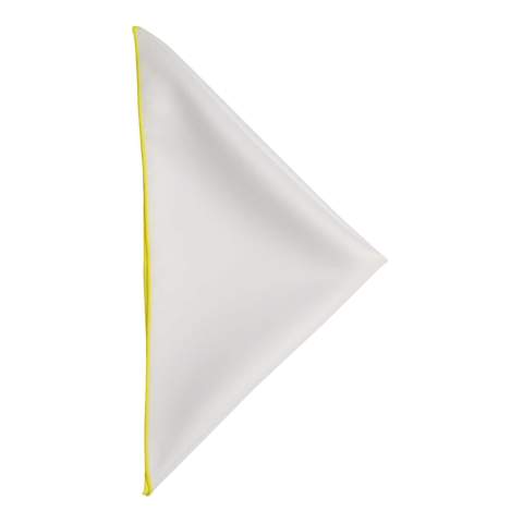 We made this clean white hanky’s in a big variety of edge-colors. Feel free to match it up with our classic double knot cufflinks to suit your occasion with style.